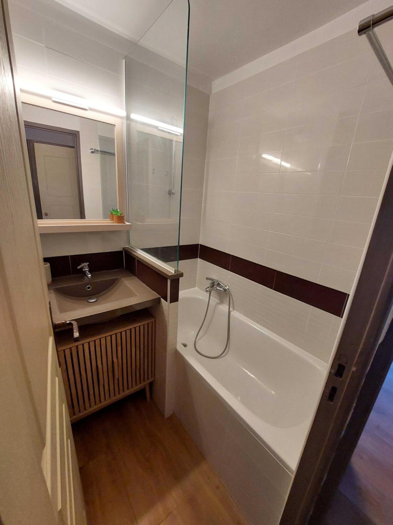 Cap Esterel Appartement Climatise Dans Le Centre Du Village Vacances Drammont Ngoại thất bức ảnh