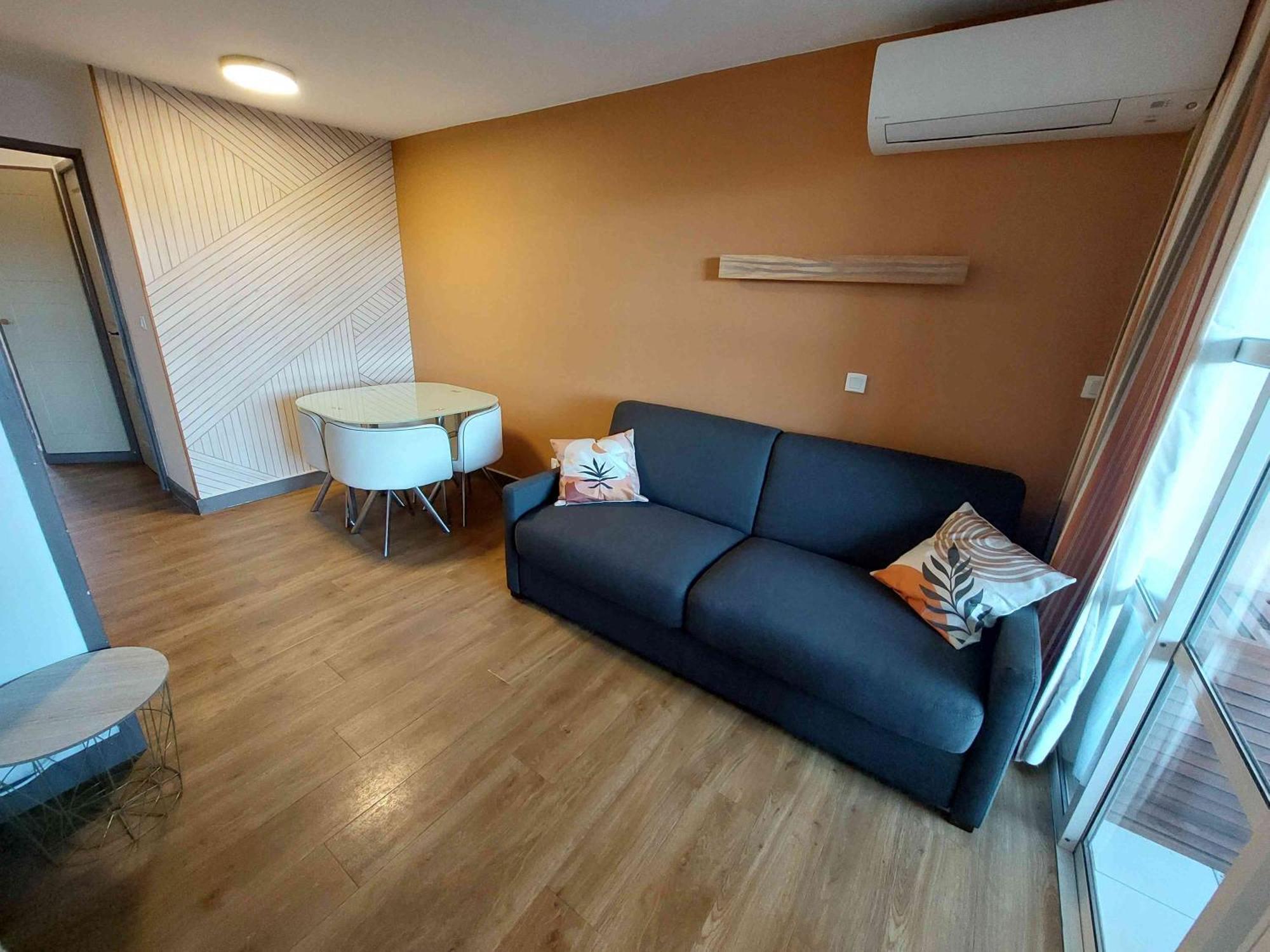 Cap Esterel Appartement Climatise Dans Le Centre Du Village Vacances Drammont Ngoại thất bức ảnh
