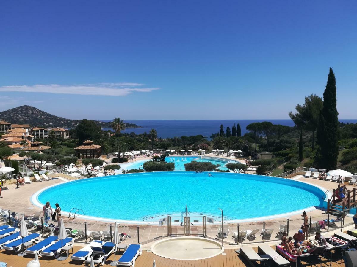 Cap Esterel Appartement Climatise Dans Le Centre Du Village Vacances Drammont Ngoại thất bức ảnh