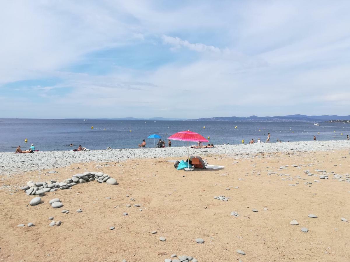 Cap Esterel Appartement Climatise Dans Le Centre Du Village Vacances Drammont Ngoại thất bức ảnh