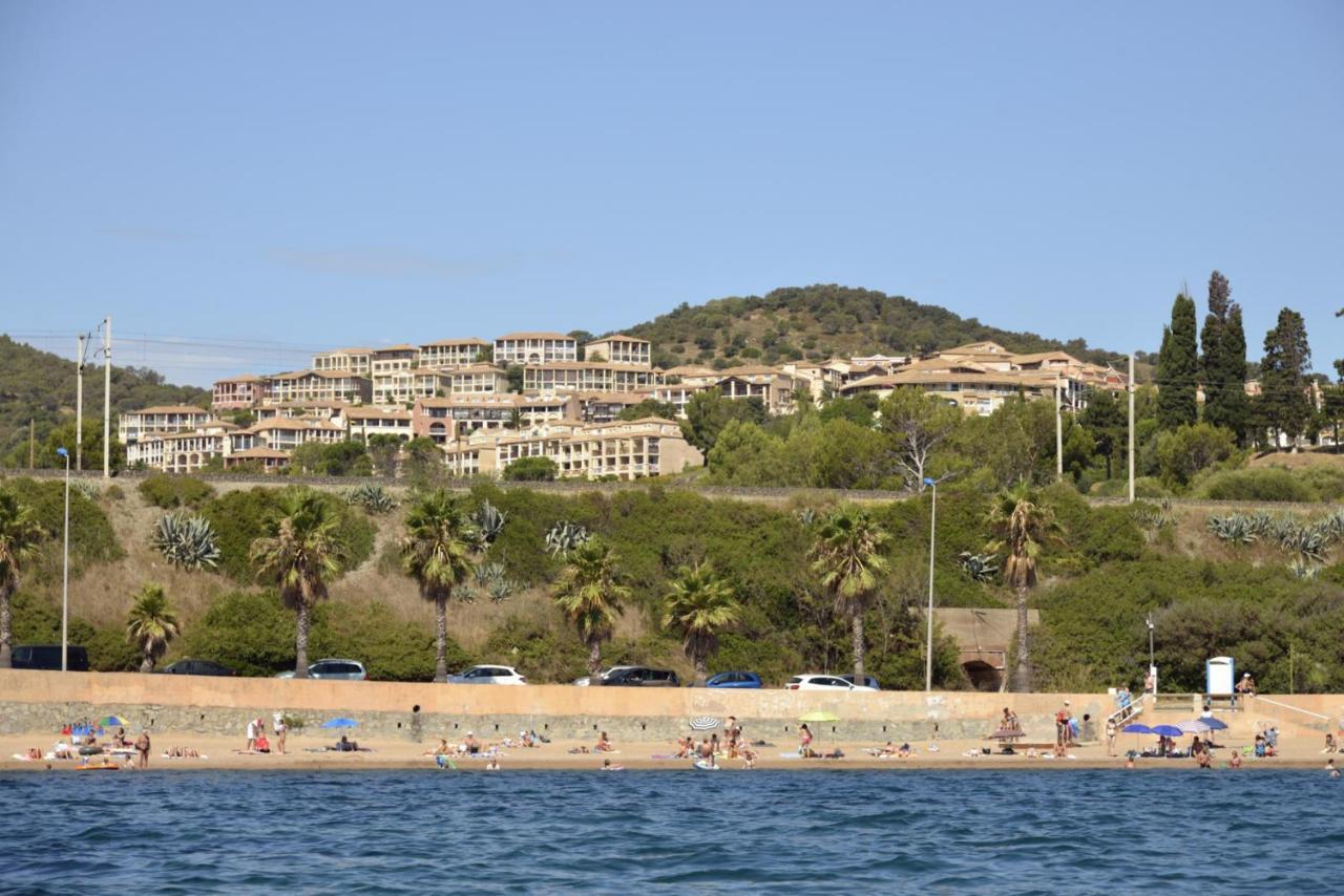 Cap Esterel Appartement Climatise Dans Le Centre Du Village Vacances Drammont Ngoại thất bức ảnh